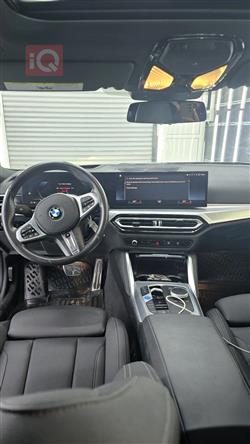 بی ئێم دەبڵیو i4